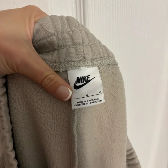 Nike Tan Sweatpants Joggers - Picture 5 of 6